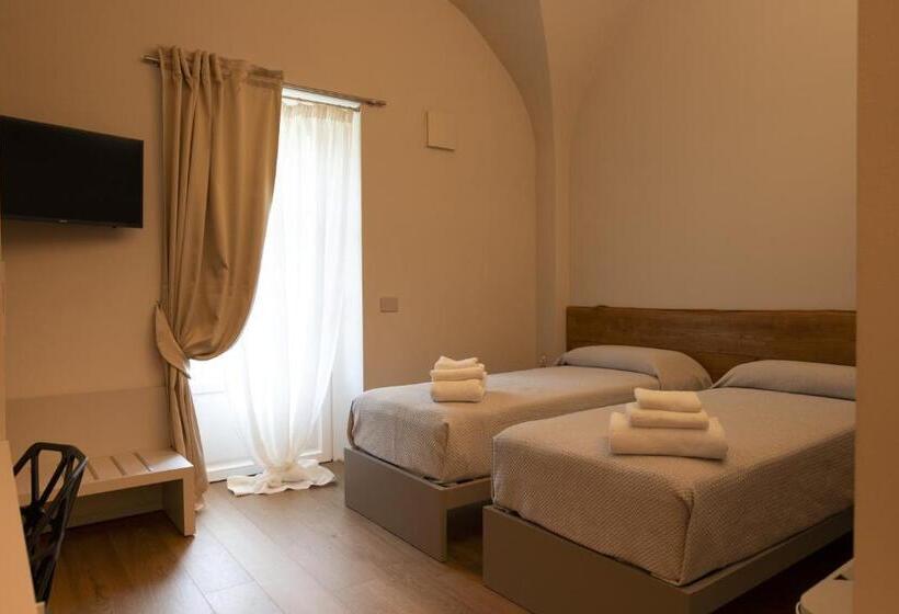 Quarto Estandar, Casa Calleri