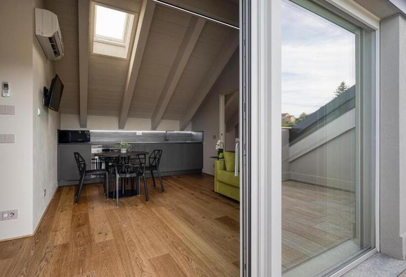 １ベッドルームペントハウスアパート, Casa Calleri