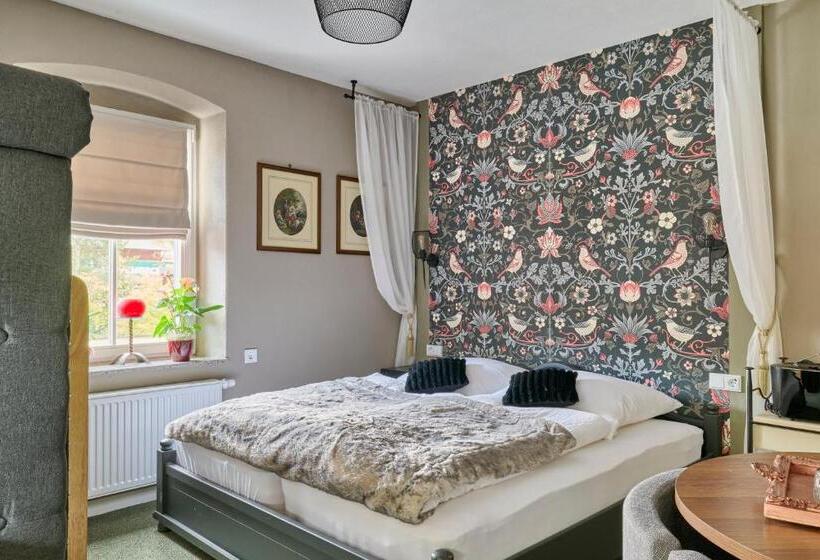 4인용 스탠다드 룸, Neidorf Inn