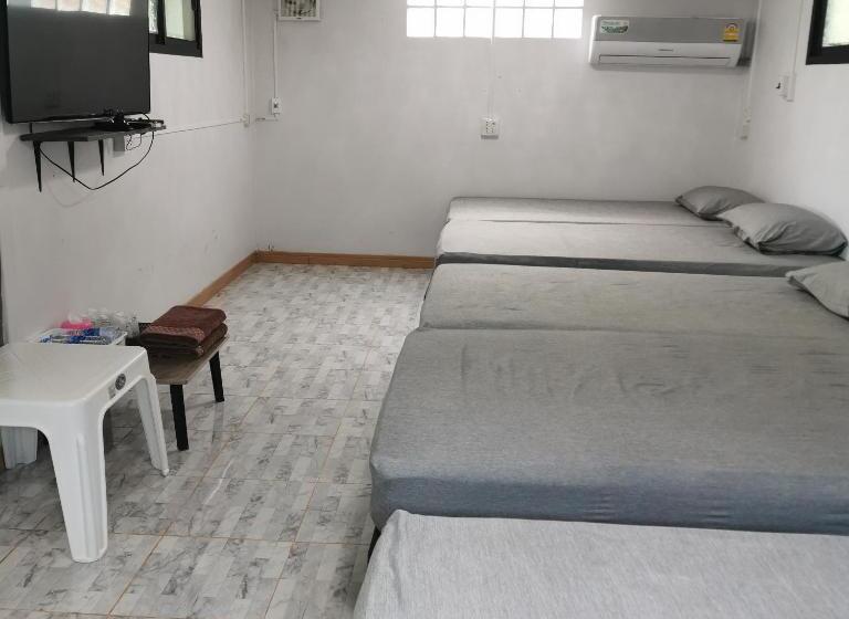 Cama em Quarto Partilhado, โซพราว เขาค้อ So Proud Khaokho