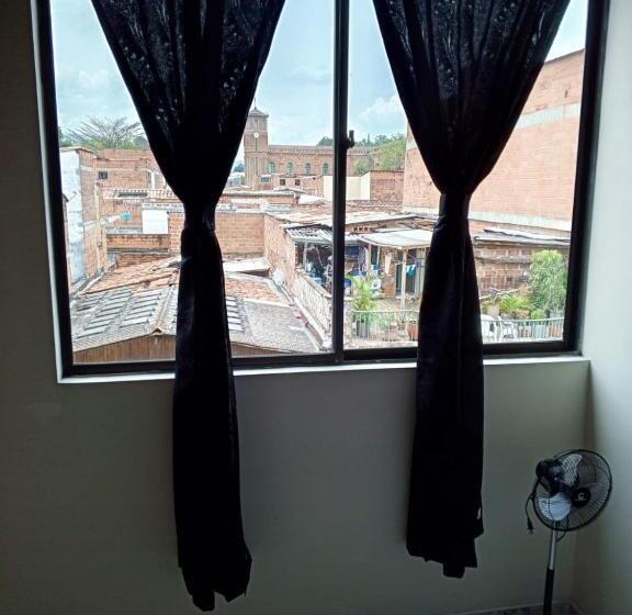 اتاق استاندارد یک تخته با سرویس بهداشتی مشترک, Esencia Marin