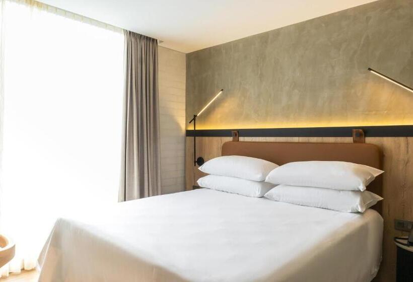 غرفة قياسية سرير كينج, Faranda Collection Medellin