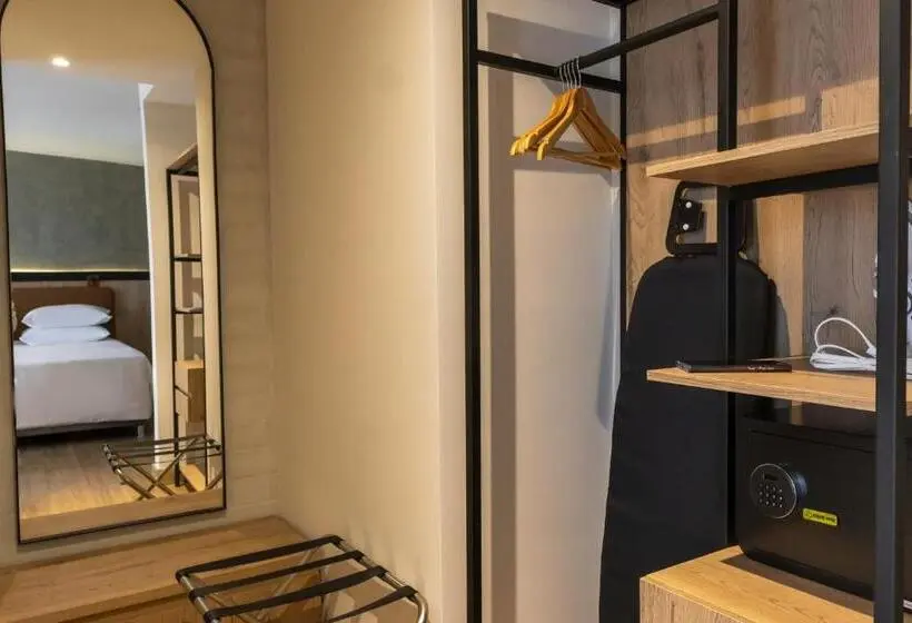 デラックススタジオ, Faranda Collection Medellin