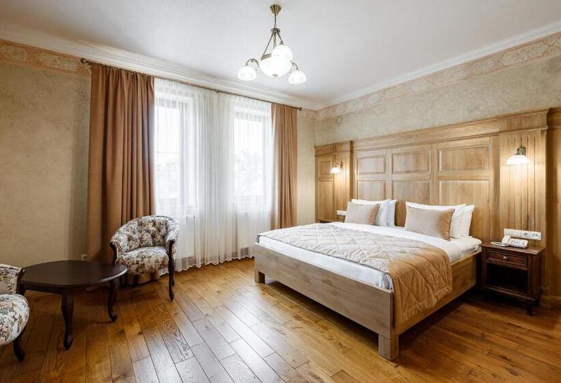 اتاق لوکس, Ganz