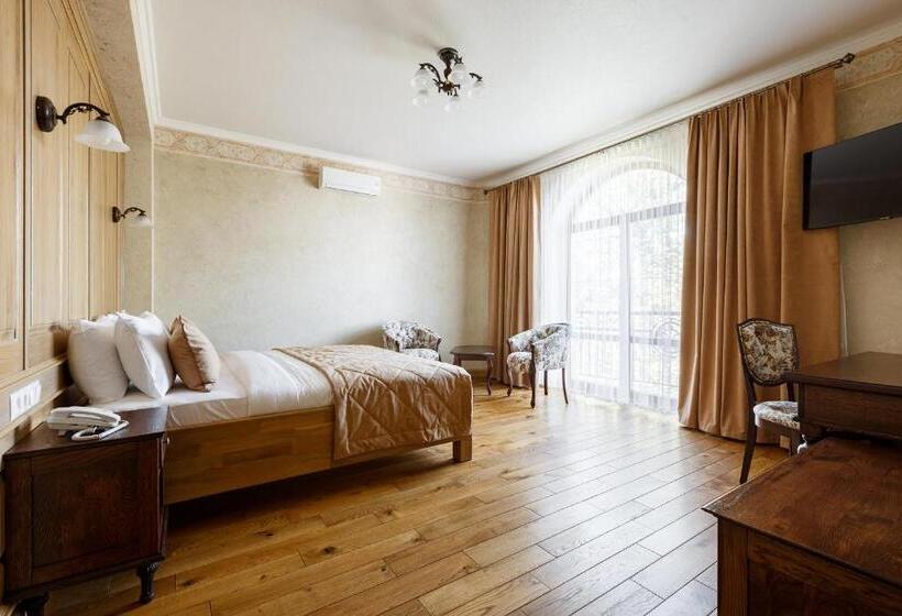 اتاق لوکس, Ganz