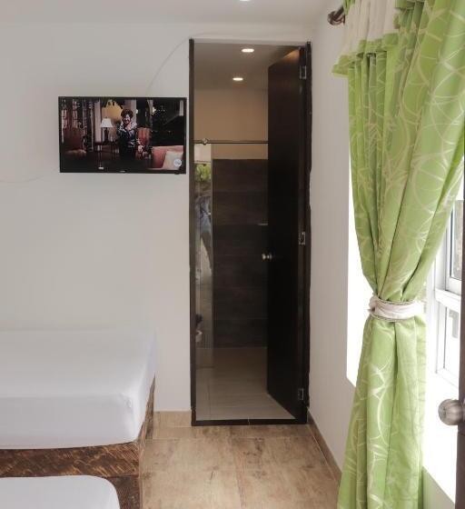 Четырехместный Номер Стандарт, Hosteria La Medusa