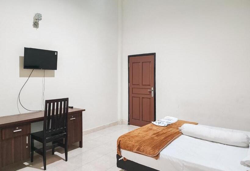 חדר דלוקס, Reddoorz Plus Syariah Near Simpang Rimbo Jambi