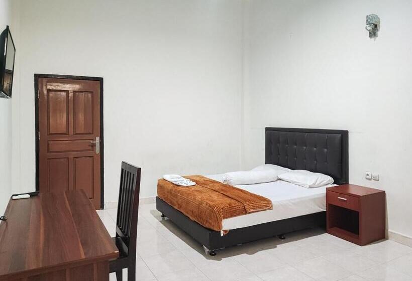 חדר דלוקס, Reddoorz Plus Syariah Near Simpang Rimbo Jambi