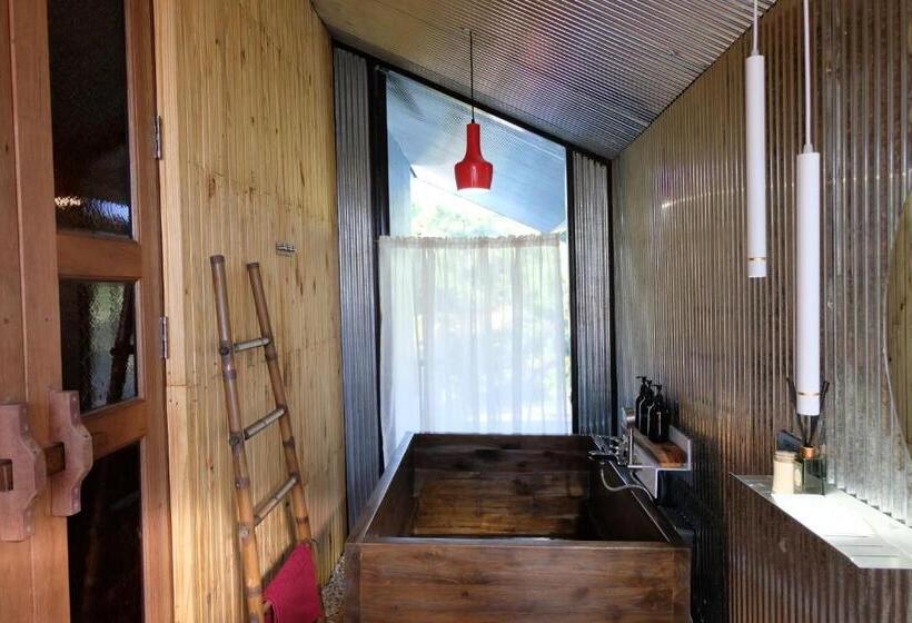 패밀리 룸, Stay Pilafarm