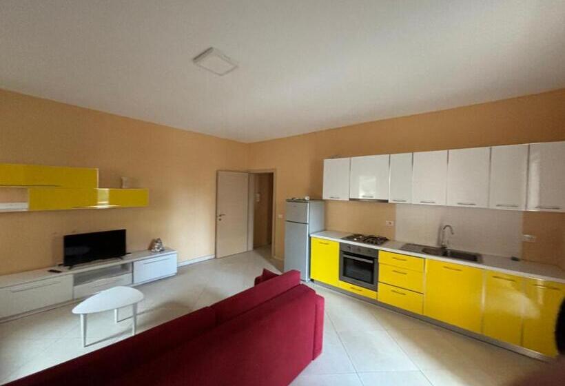 Апартаменты 1 Спальня с Балконом, Tony