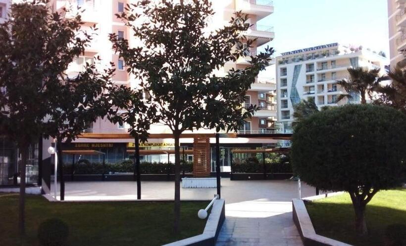 Апартаменты 1 Спальня с Балконом, Tony