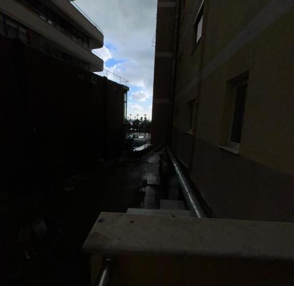 Апартаменты 1 Спальня с Видом, Tony