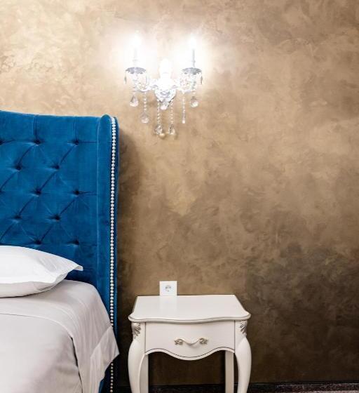 سوییت, Zhytomyr Palace Mimino