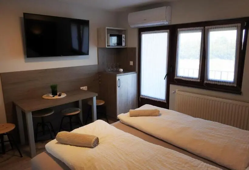 ファミリールーム, Kukorica Csárda Apartman 2