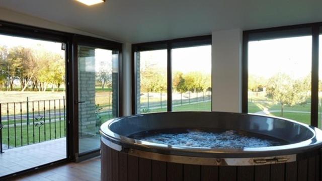 豪华三人间, Kukorica Csárda Apartman 2