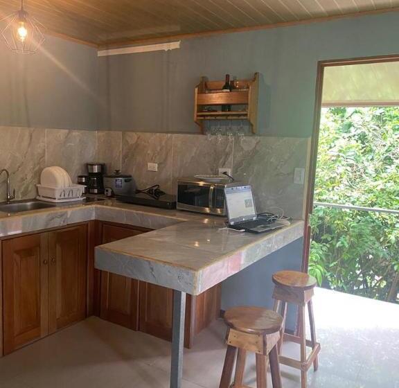 شقة غرفتين, La Reina Del Mar