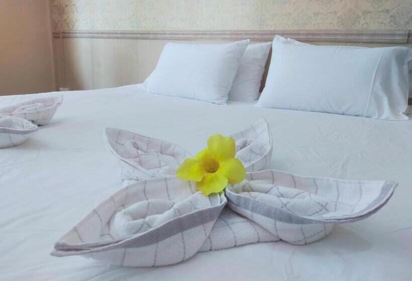 Quarto Deluxe Vista Jardim, Nalinnaa Resort Buriram ณลิ์ณน่า รีสอร์ท บุรีรัมย์