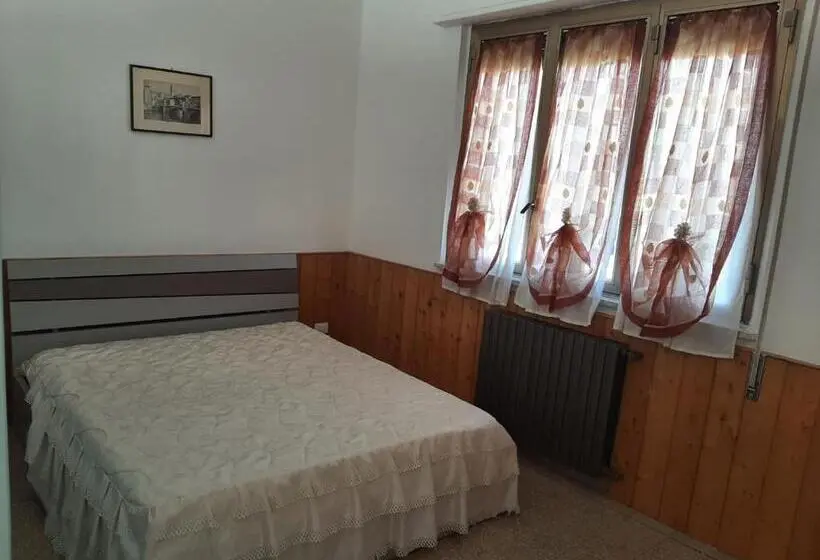 スタンダードルーム, Affitta Camere Via Piave