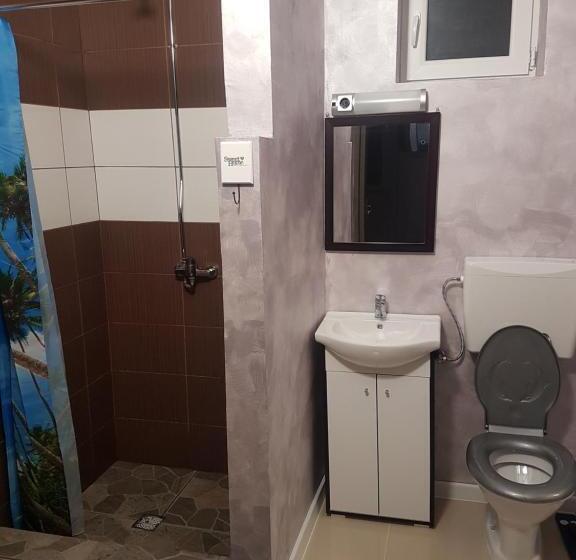 غرفة قياسية, Motel