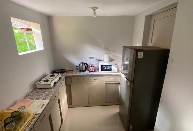 اتاق استاندارد با بالکن, Templo De La Luna