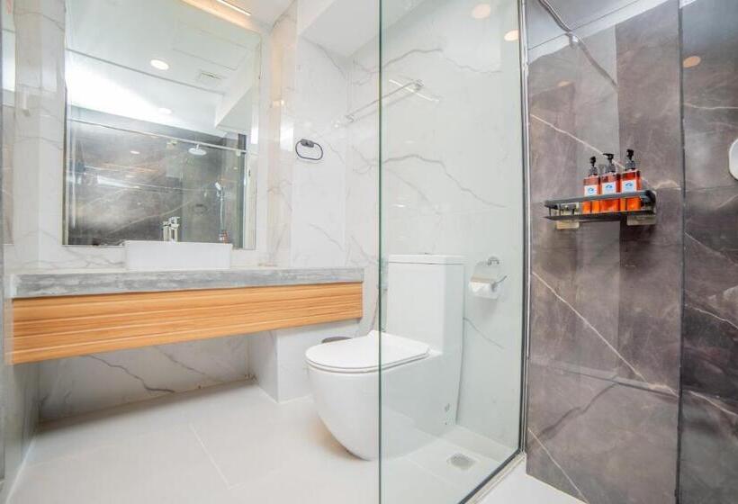 オーシャンビューファミリールーム, Whaleshark Beach