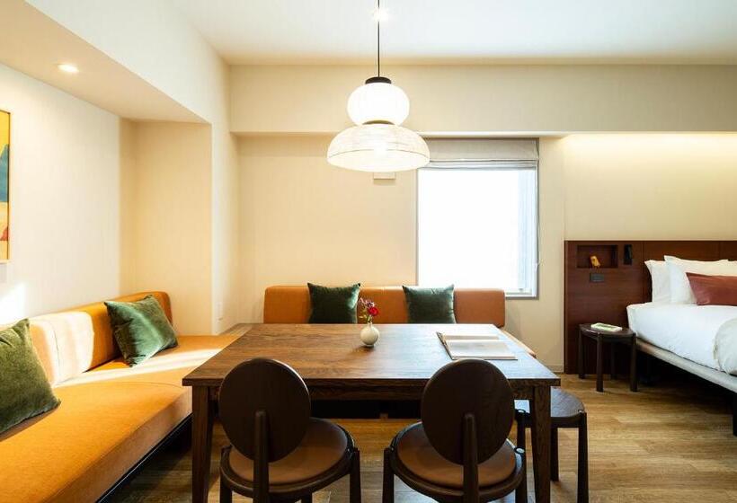 Студия Deluxe, Section L Ueno Hirokoji