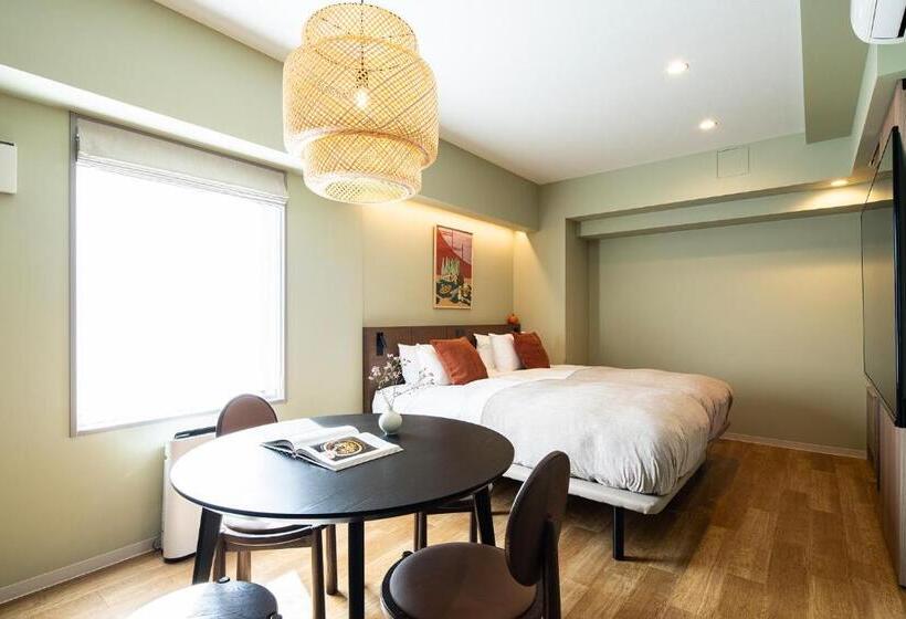 Студия Стандарт, Section L Ueno Hirokoji