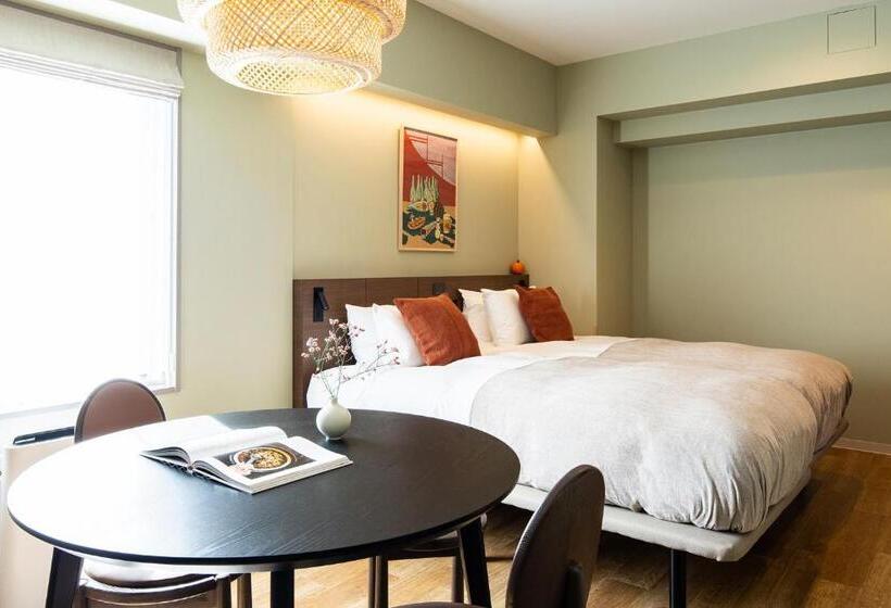 Студия Стандарт, Section L Ueno Hirokoji