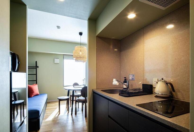 Студия Стандарт, Section L Ueno Hirokoji