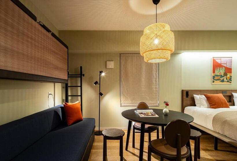 Студия Стандарт, Section L Ueno Hirokoji