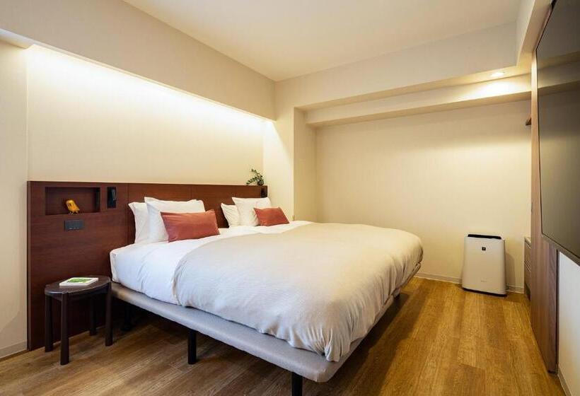 Студия Deluxe, Section L Ueno Hirokoji