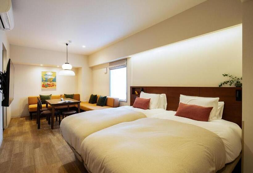 Студия Deluxe, Section L Ueno Hirokoji