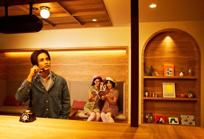 Студия Deluxe, Section L Ueno Hirokoji