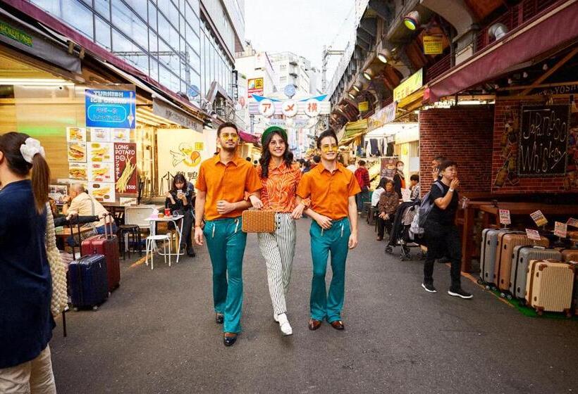 Студия Deluxe, Section L Ueno Hirokoji