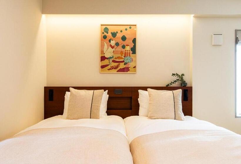 Семейное Студио, Section L Ueno Hirokoji