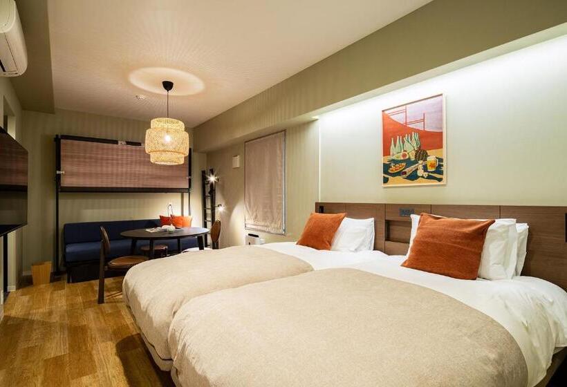 Студия Стандарт, Section L Ueno Hirokoji