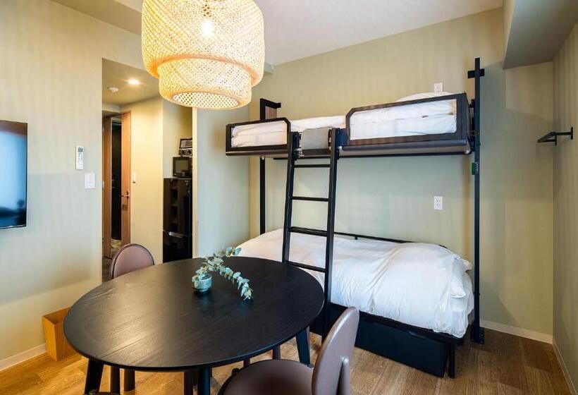 Студия Superior, Section L Ueno Hirokoji