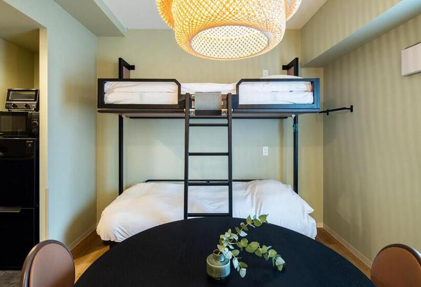 Студия Superior, Section L Ueno Hirokoji