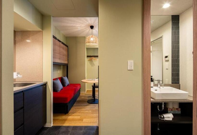 Студия Superior, Section L Ueno Hirokoji