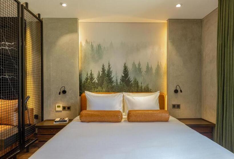 استودیوی لوکس, Taiyo Hotel & Apartment