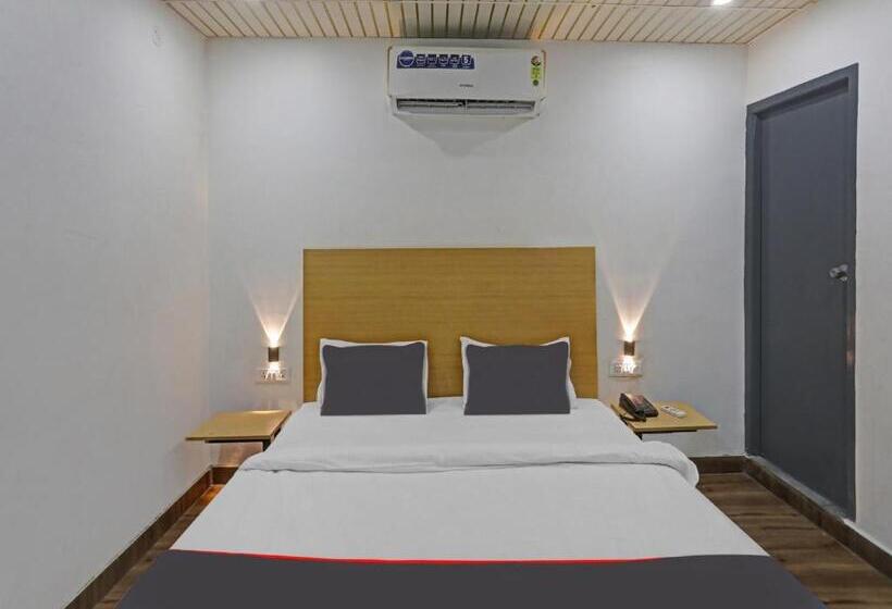 اتاق کلاسیک سه تخته, Collection O Hotel Shubharambh