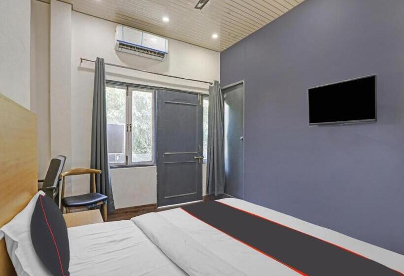 اتاق کلاسیک سه تخته, Collection O Hotel Shubharambh