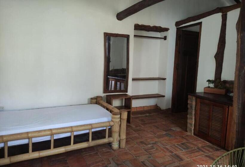 غرفة ديلوكس ثلاثية, Eco