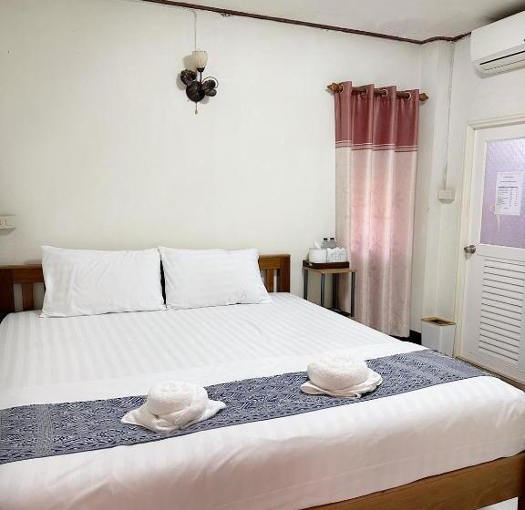 Standard Room, กาลครั้งหนึ่ง ณ เชียงคาน