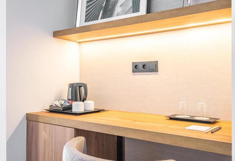 غرفة قياسية مطلّة علي البحر, Dreams Madeira Resort Spa & Marina