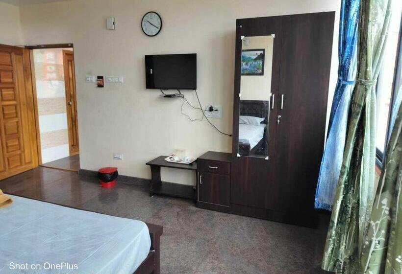 Трехместный Номер Классика, Oyo Flagship Vishu Property