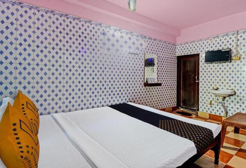 トリプルクラシックルーム, Spot On Sri Ram Guest House