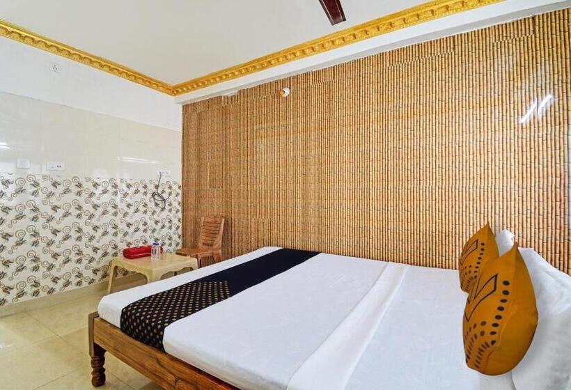 Трехместный Номер Классика, Spot On Sri Ram Guest House