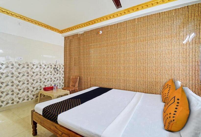 Трехместный Номер Классика, Spot On Sri Ram Guest House