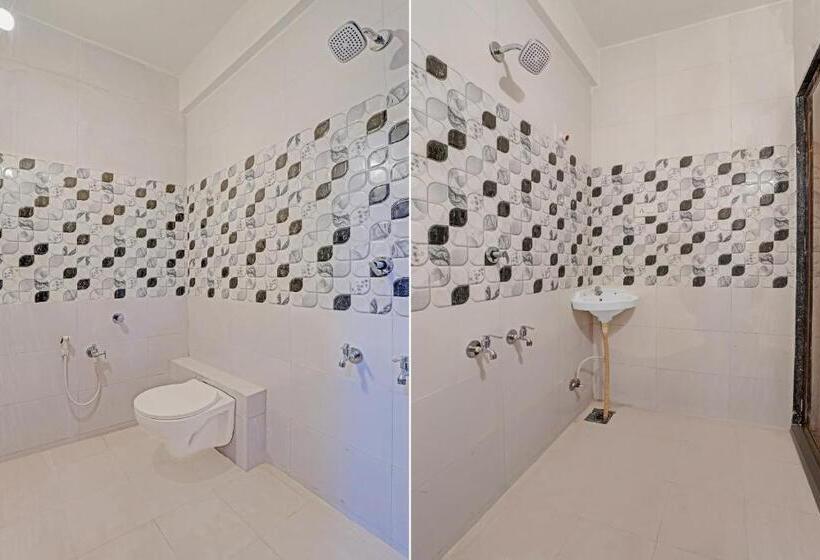 חדר קלאסי לשלושה, Oyo Flagship Hotel Navrang